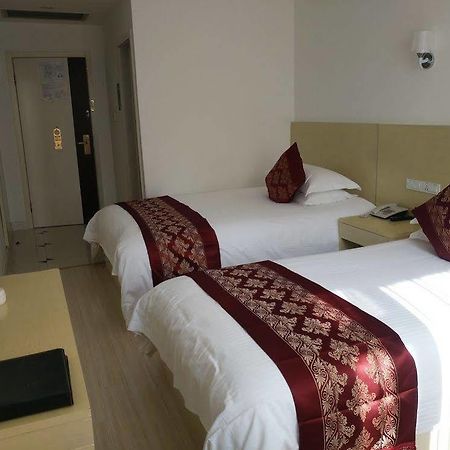 Huijing Holiday Hotel Shanghai Exterior foto